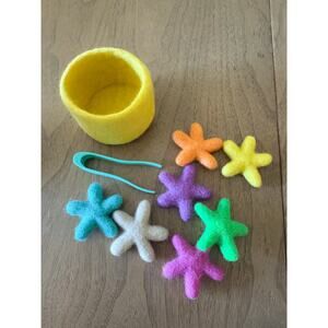 Lovevery Colorful Felt Stars and Yellow Basket Developmental Montessori Toy